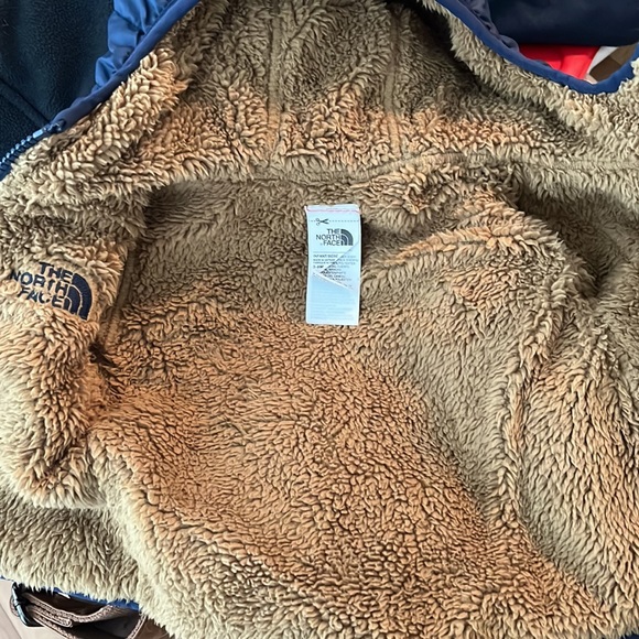 The North Face 3-6 month winter jacket reversible teddy - Picture 8 of 9